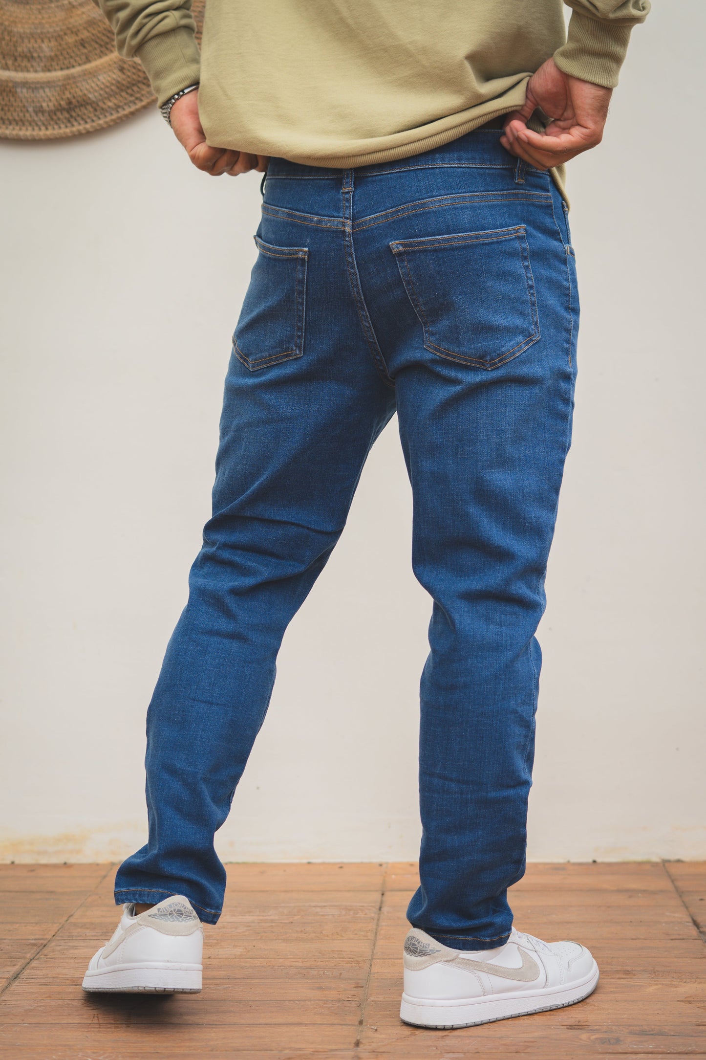 Core Extra Stretch Jeans Medium Wash